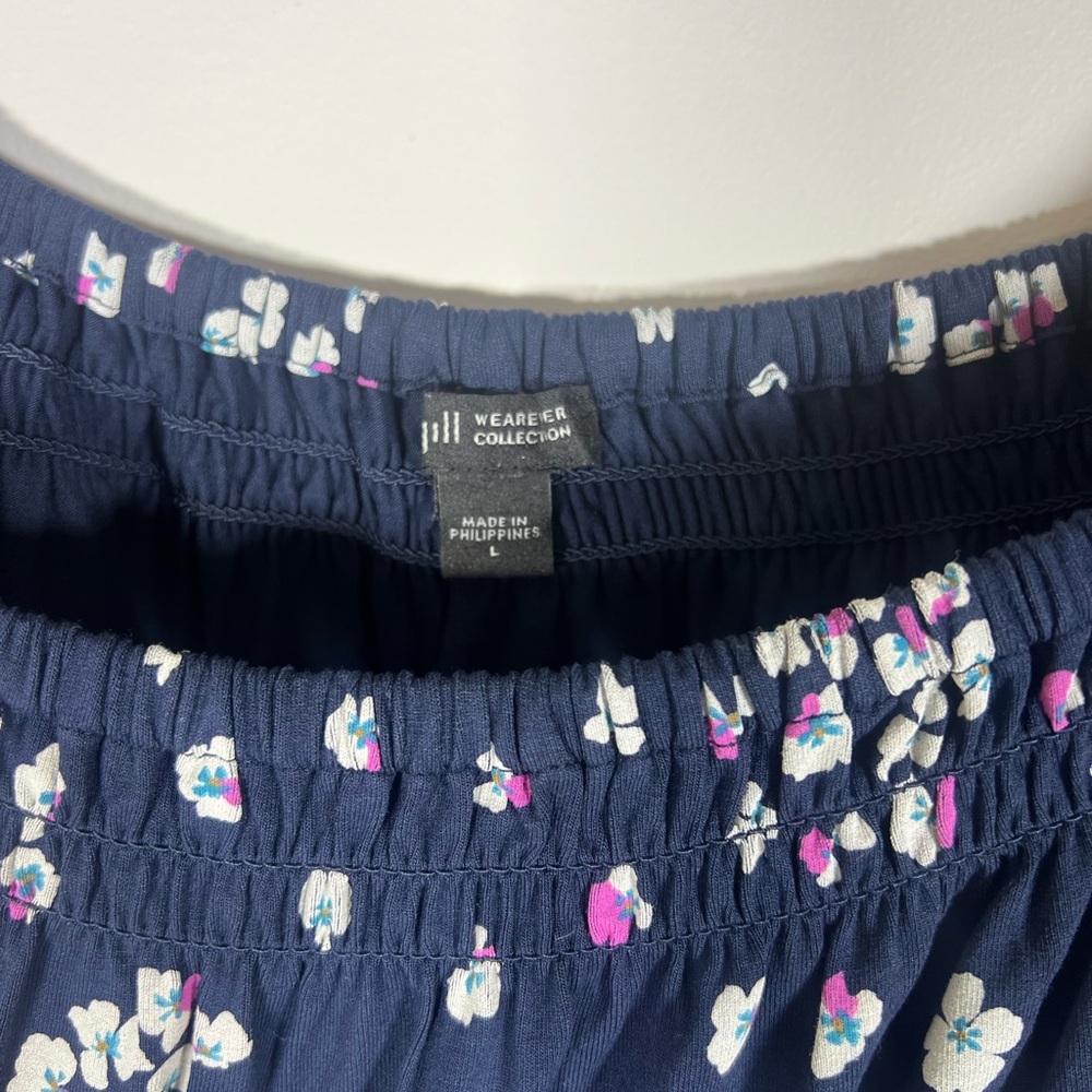 J JILL Convertible Shoulder Smocked Neck Top Blouse Navy Floral Size Large - Picture 3 of 8